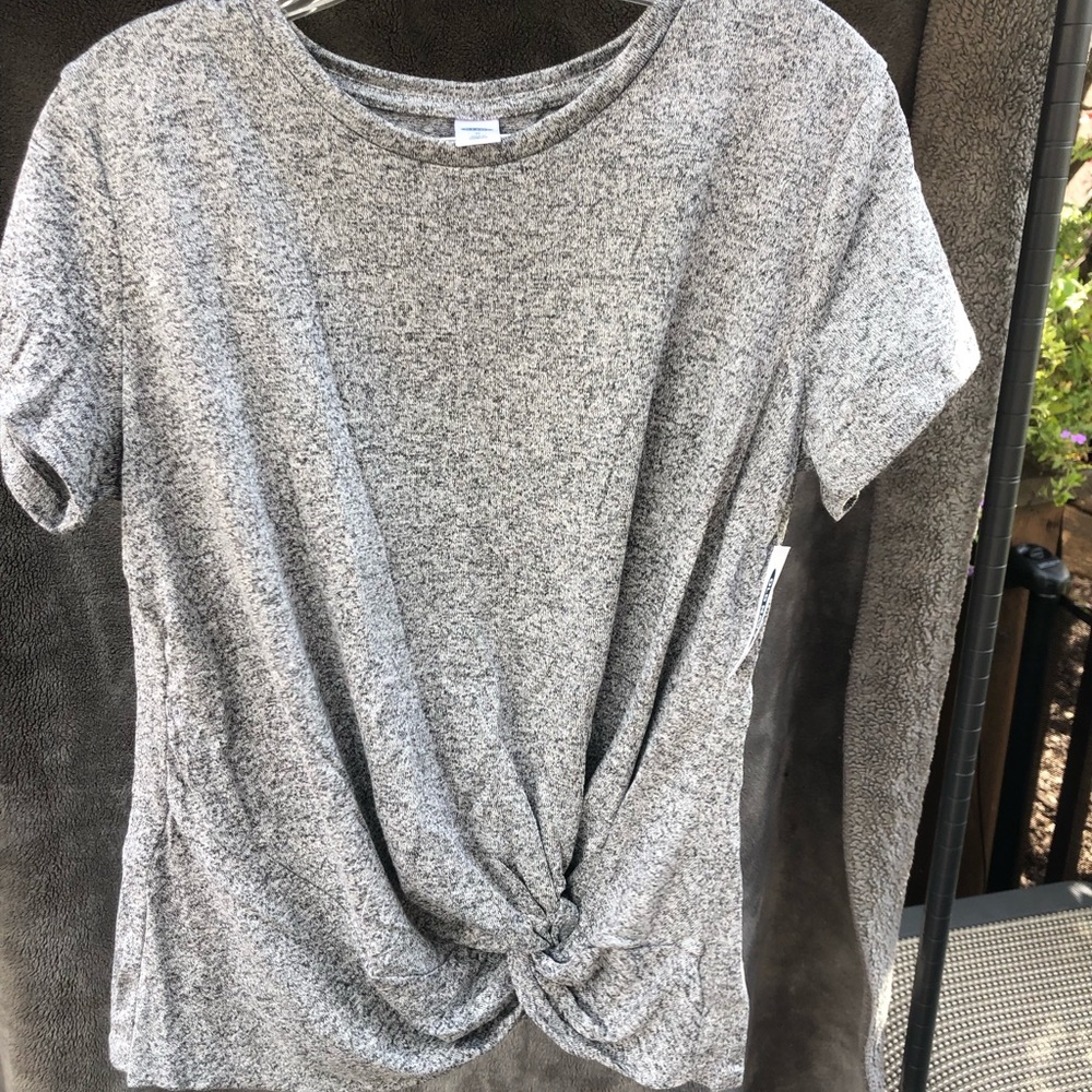Old navy tee